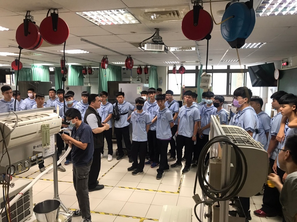 東港海事水產職業學校師生蒞校參訪圖1