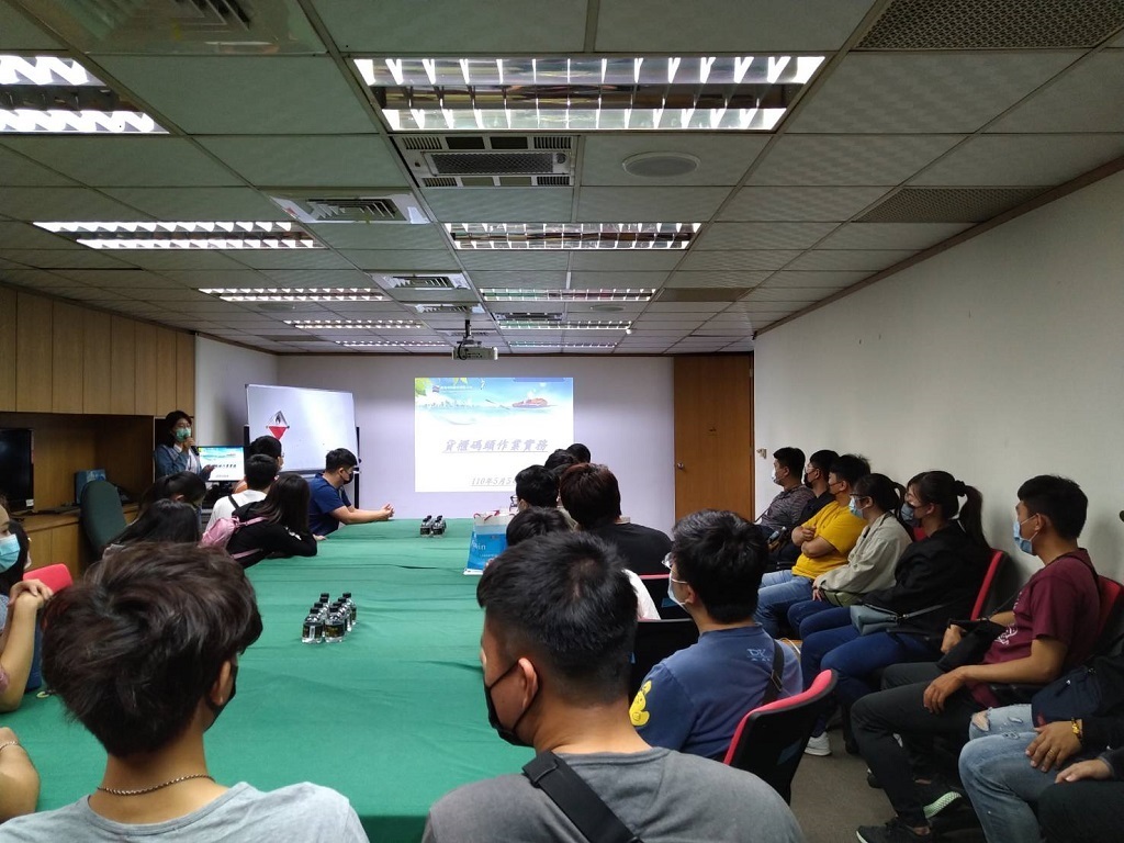 師生參訪臺灣港務股份有限公司高雄港務分公司3