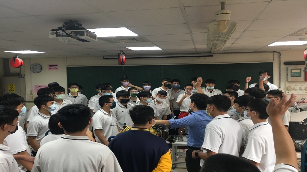 師生參訪元湘空調設備有限公司7